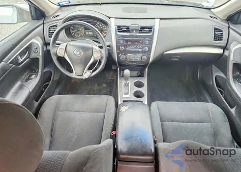 2015 Nissan Altima 2.5 из США, поврежденный, VIN 1N4AL3AP7FC579560